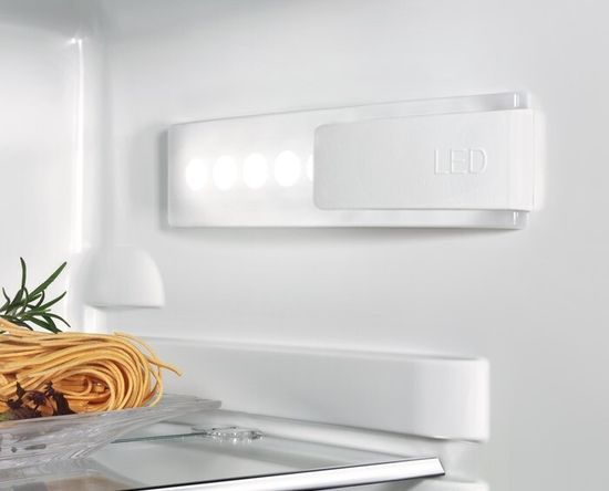 Встраиваемый холодильник AEG SCR 81911 TS