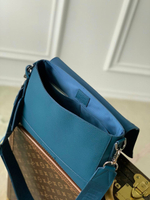 Сумка-мессенджер Louis Vuitton