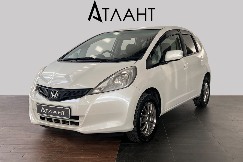 Honda Fit, 2013 год