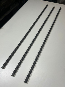 Кованый элемент торсион 1000мм квадрат полнотелый 14х14мм