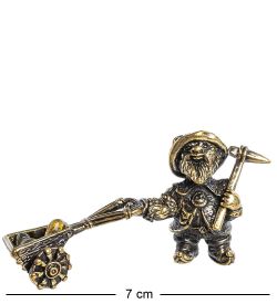 Народные промыслы AM- 974 Фигурка «Гном с тележкой» (латунь, янтарь)