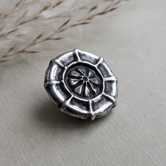 Пин "Помадка"