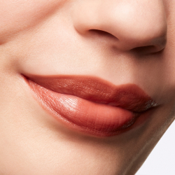 MAC Cosmetics Lustreglass Sheer-Shine Lipstick - глянцевая помада, 3 g
