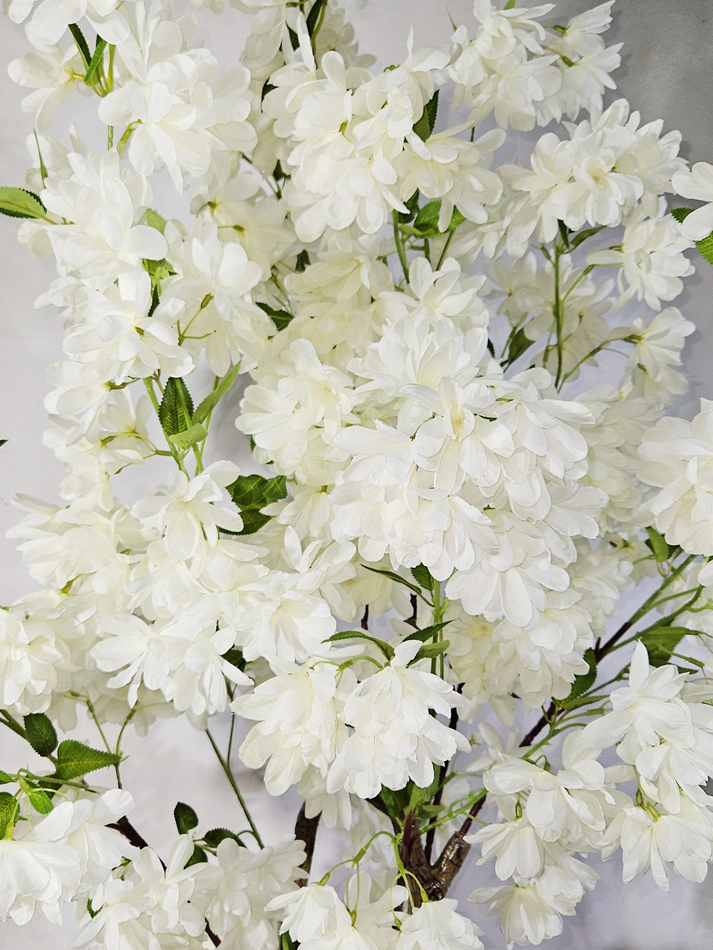 Сакура искусственная белая 140см в кашпо