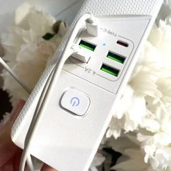 Сетевой фильтр, с предохранителем, с USB и TYPE-C, пилот для компьютера 4 розетки с заземлением белый 2 метра