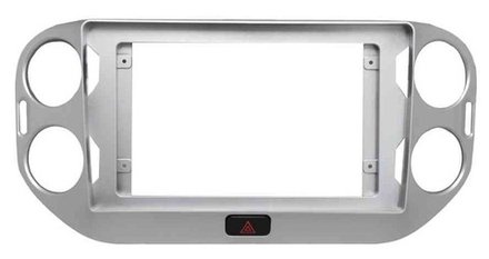 Магнитола для Volkswagen Tiguan 1 2007-2016, Golf Plus (рамка серебро) - Parafar PF488T3LUX2RN2K на Android 13, QLED+2K, ТОП процессор, 4Гб+32Гб, CarPlay, 4G SIM-слот