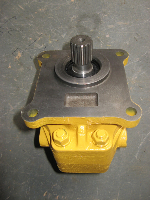 Насос komatsu D355C-3