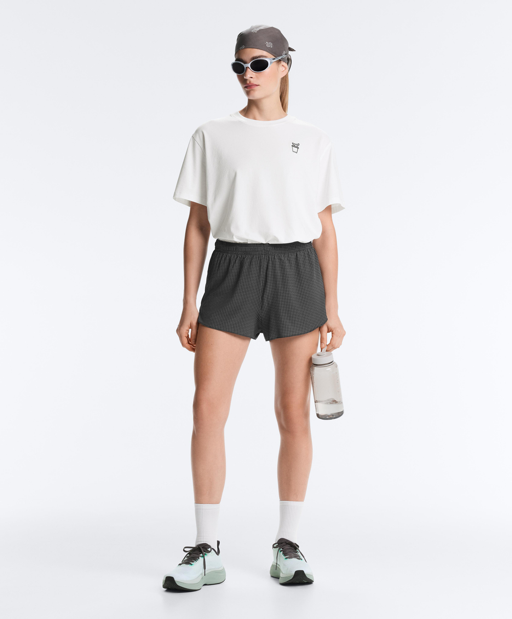 Oysho Шорты Light Touch Running для бега, белый/черный