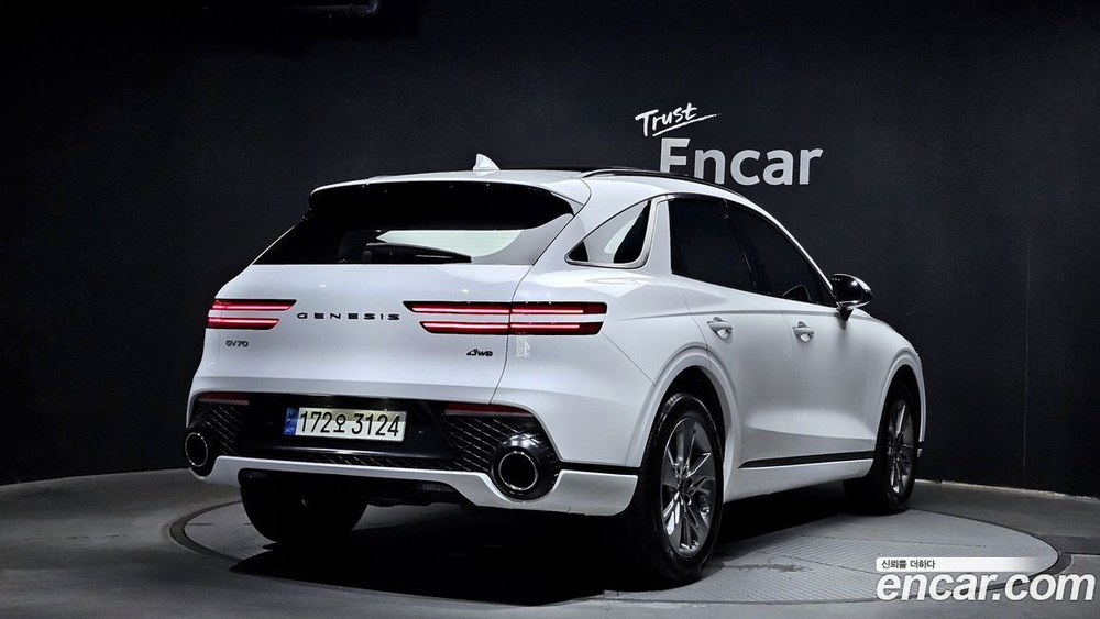Genesis GV70 2.5T Бензин 2WD (12.2021)