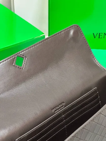 Клатч Bottega Veneta Andiamo черный