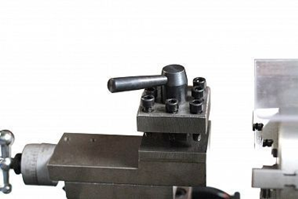Настольный токарный станок BlackSmith TBL-18B