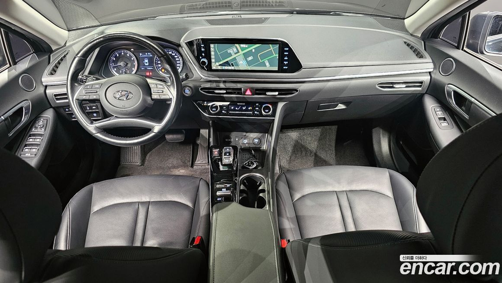 Hyundai Sonata (DN8) 2.0 (02.2020)