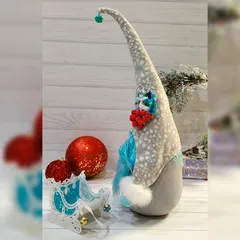 Гном Гномыч, вид сбоку