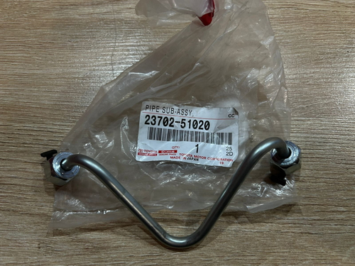 Трубка TOYOTA 2370251020