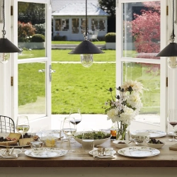 Wedgwood Кружка "Дикая клубника" 270 мл