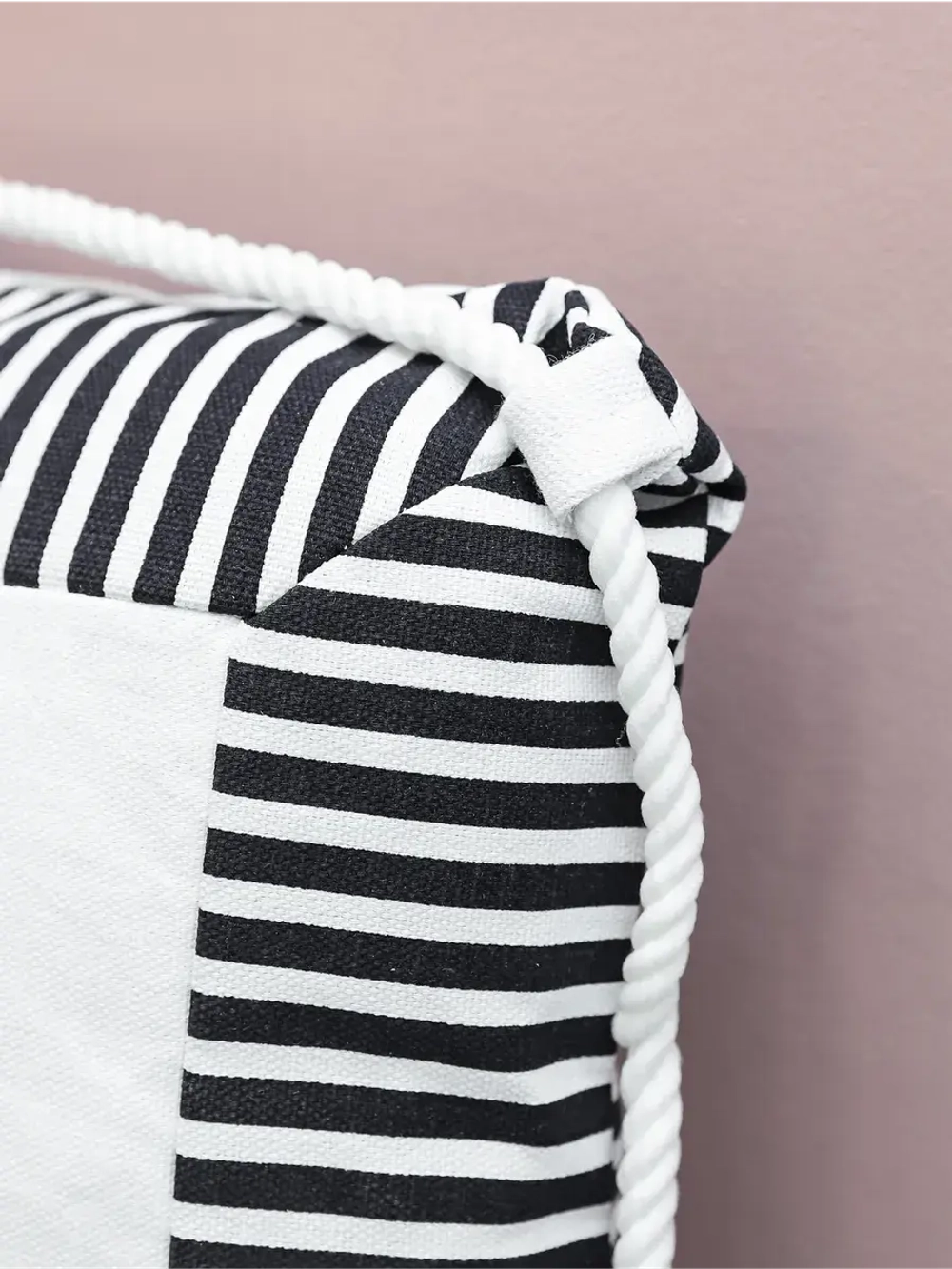 Декоративная подушка в морском стиле 40*40 см