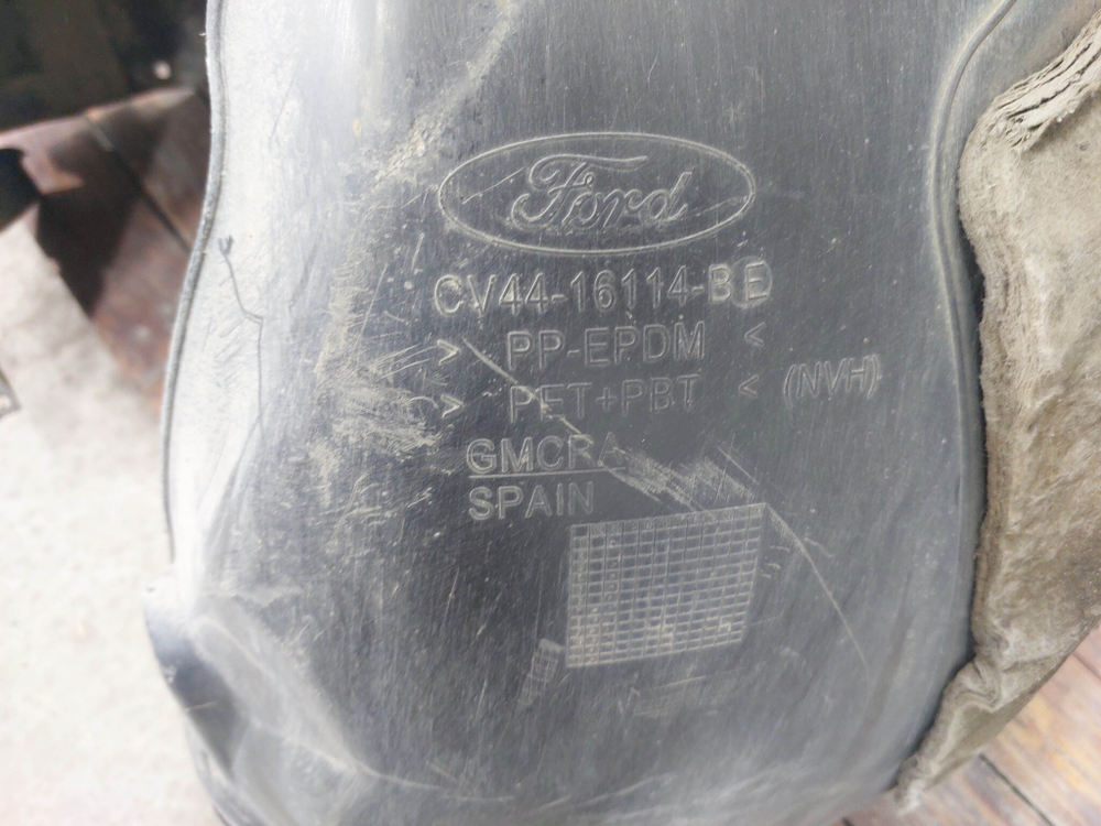 Подкрылок передний правый Ford Kuga 2 (CBS) 12-19 Б/У Оригинал 1799612