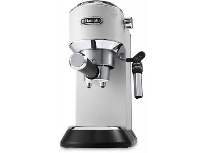 Кофеварка DeLonghi EC685.W белый
