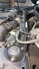 Распорка передних стоек (цельная) Volkswagen Passat B8 (ПОД ЗАКАЗ)