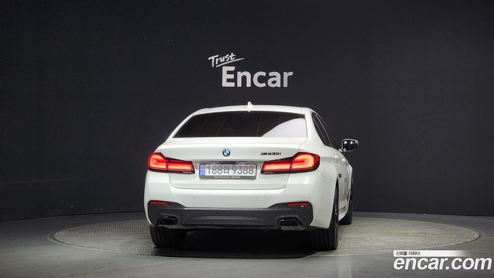 BMW 5 Series (G30) 520i M Sports (05.2022)