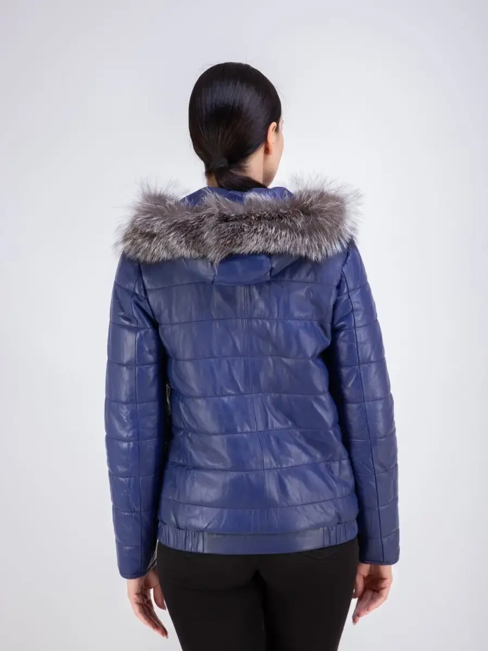 Куртка женская из натуральной кожи с капюшоном Турция