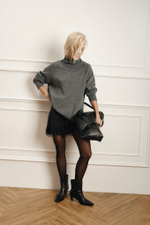 Юбка мини с разрезом и кружевом bk