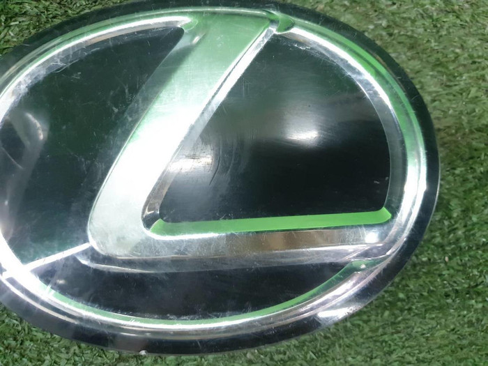 Эмблема решетки радиатора Lexus RX 3 AL10 (2008-2012)