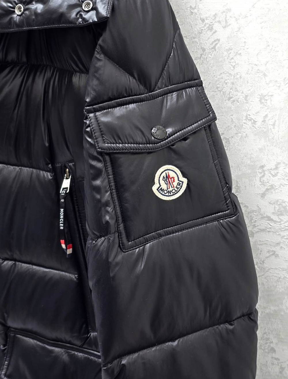 Пуховик Moncler