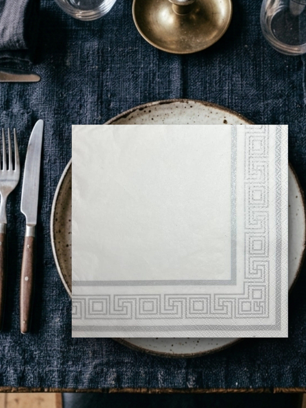 Салфетки бумажные праздничные трёхслойные для сервировки и декупажа Греческая рамка серебро