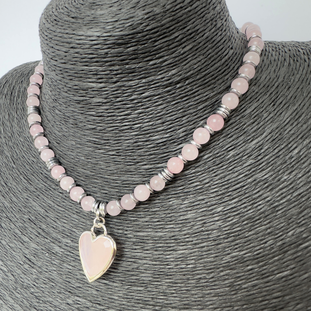 Колье "Тепло и сталь"