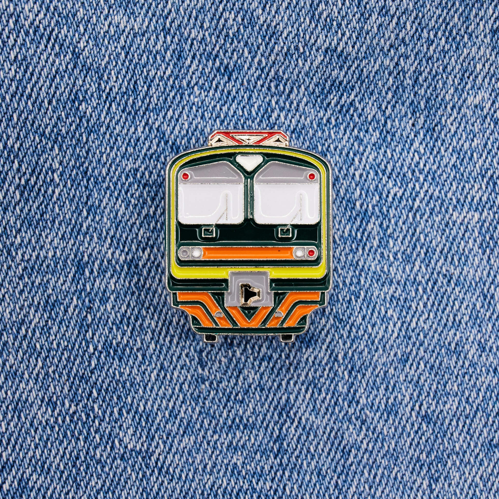 Значок электропоезд ЭД4М зелёный с жёлтым