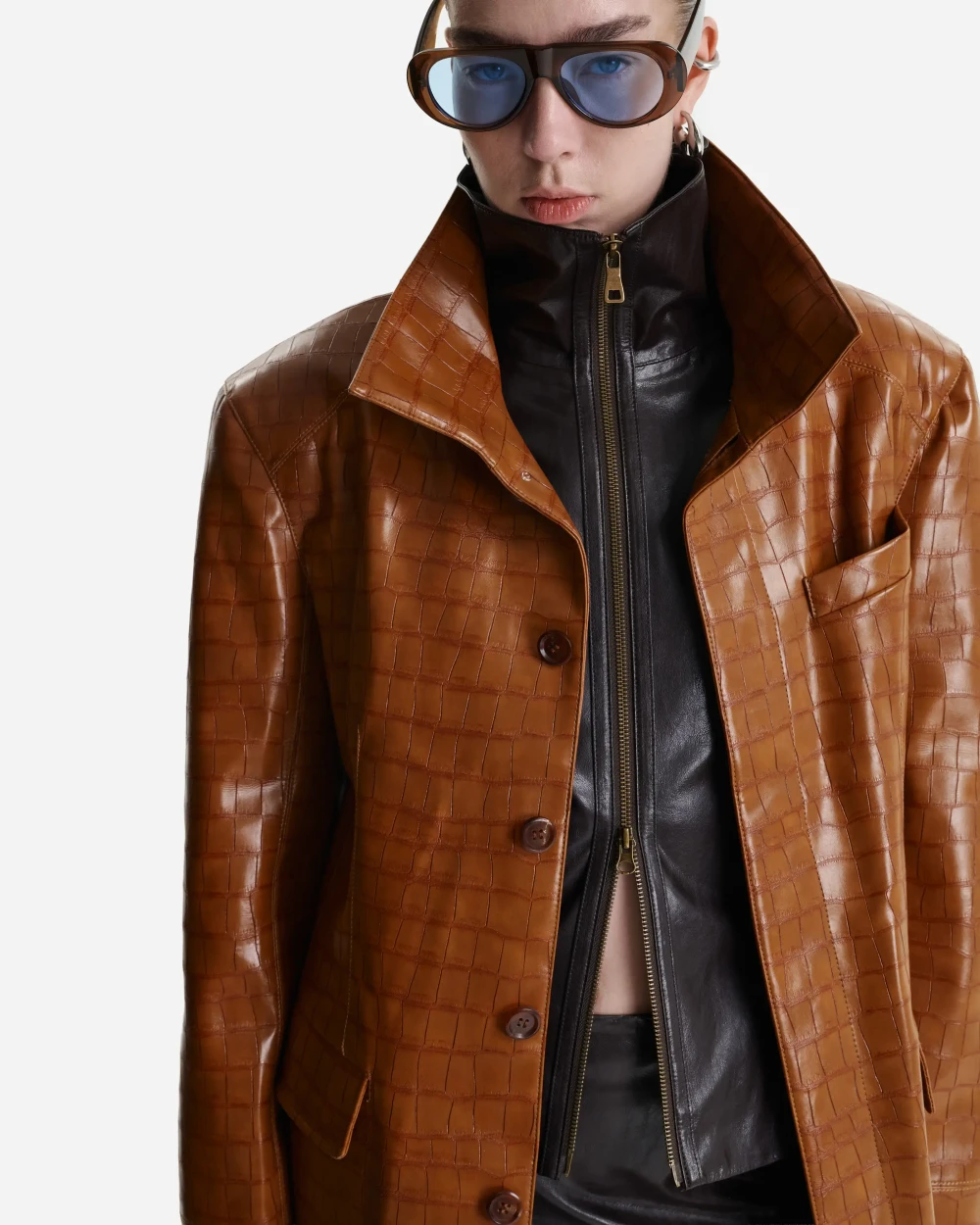 Пальто из экокожи под рептилию