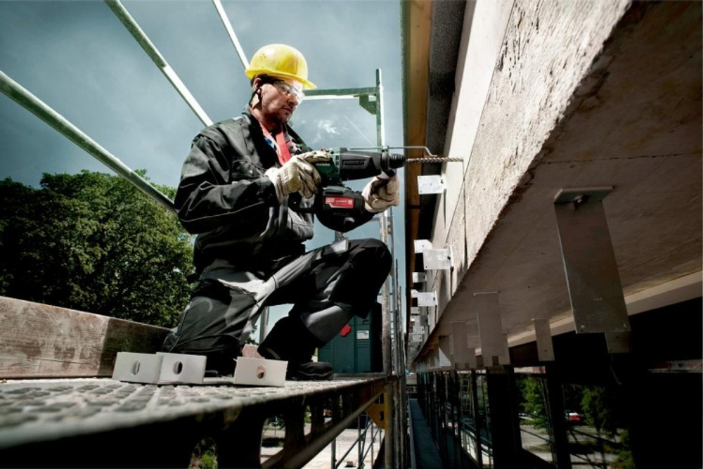 Перфоратор аккумуляторный METABO KHA 18 LTX52 2х5,2 Ач 600210650