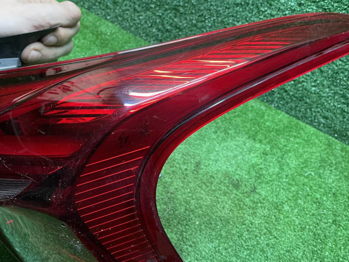 Фонарь правый внешний Hongqi H5 2 (2022-н.в.)