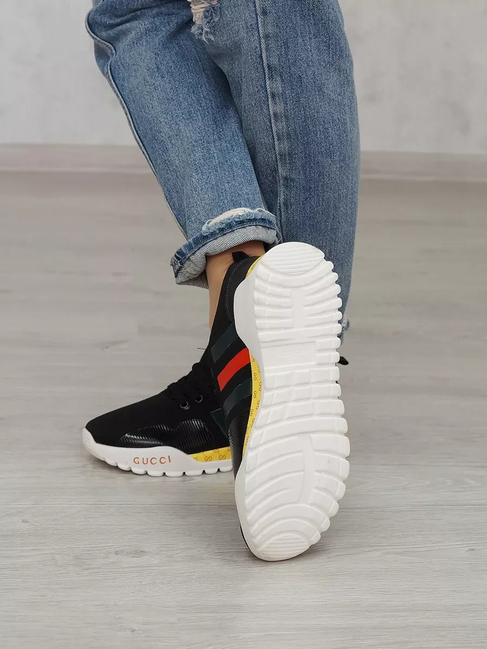 Кроссовки женские летние