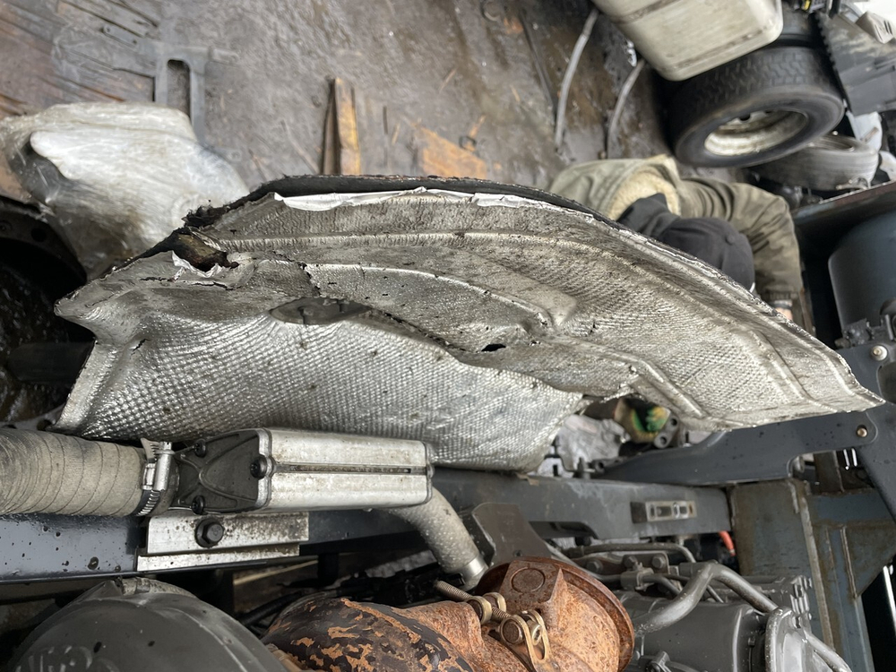 Шумоизоляция двигателя правая 2020 г