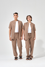 Рубашка китель с прямой застежкой мокко, короткий рукав