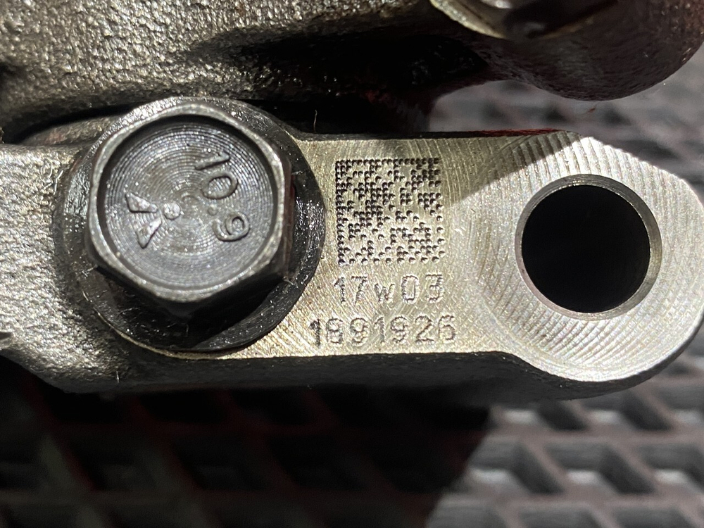 Вал рокеров в сборе 2018г.