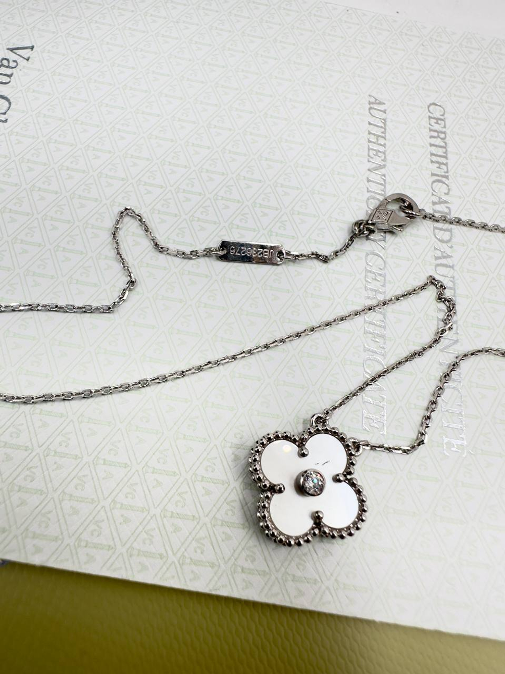 Кулон Van Cleef & Arpels