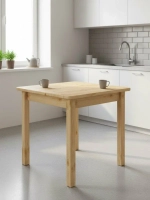 Стол обеденный 800 х 800 сосна, бесцветный лак