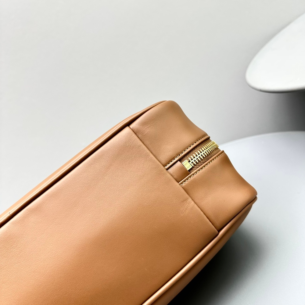 Miu Miu Leather Top Handle Bag 24 cm