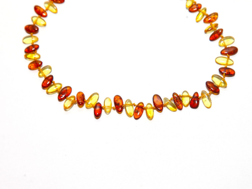 Детские бусы из натурального янтаря, длина 36 см. Бусы детские для девочек и мальчиков
