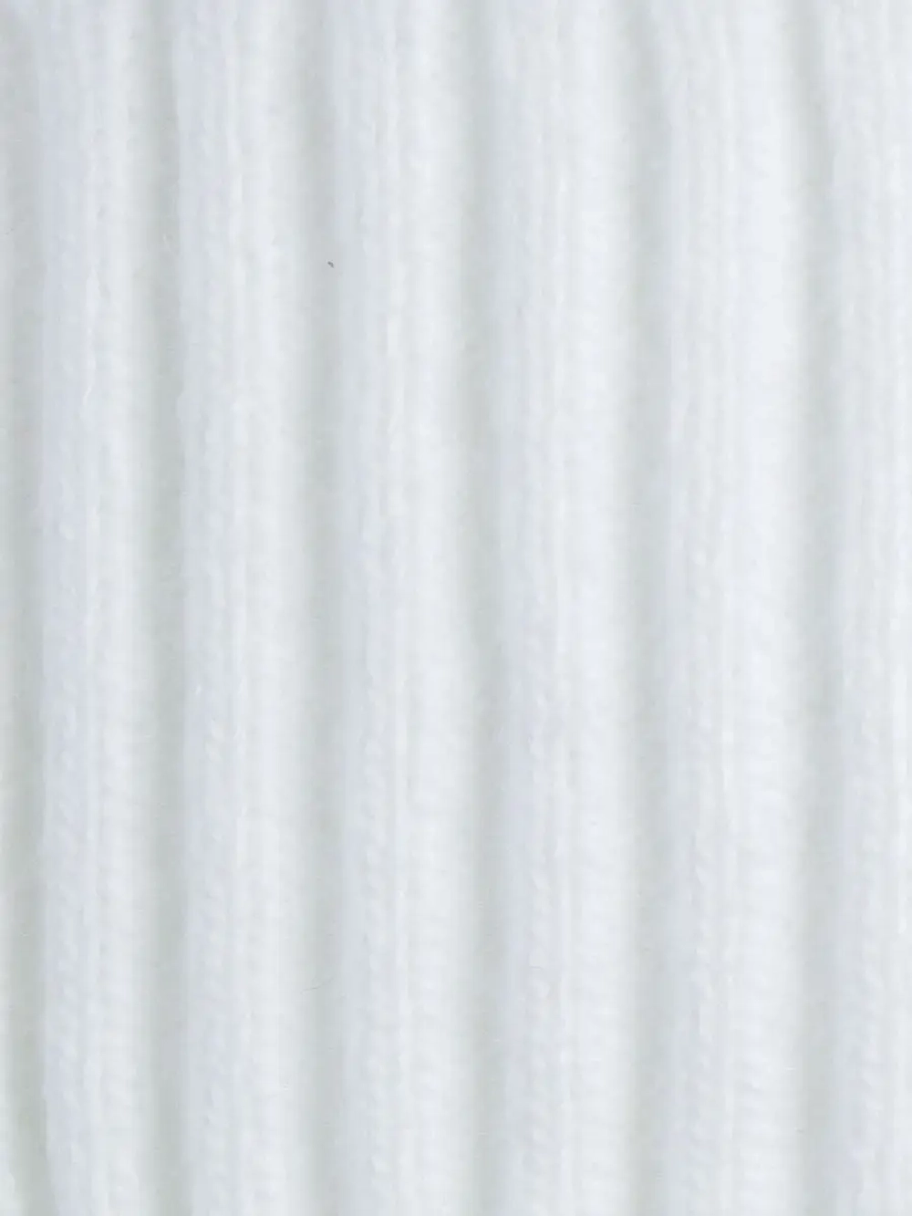 Шапка зимняя для девочки со снудом и митенками