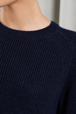 22897 Джемпер женский (темно-синий)