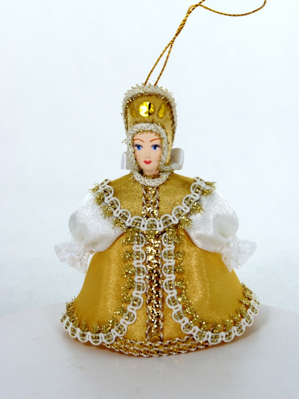 Кукла-подвеска Девушка в золотом сарафане