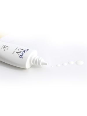 Biore UV Солнцезащитная матирующая эмульсия Гладкость кожи SPF50 30 мл