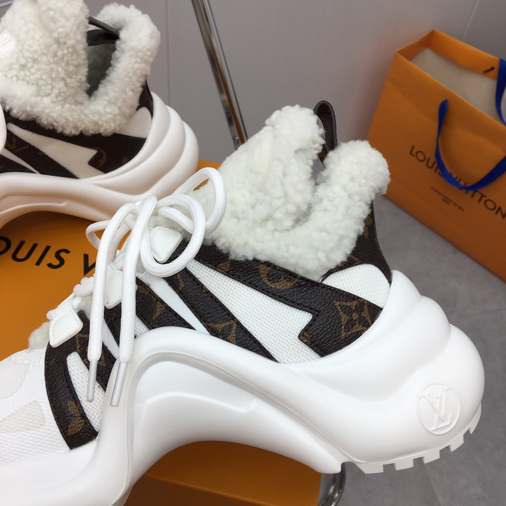 Louis Vuitton Archlight