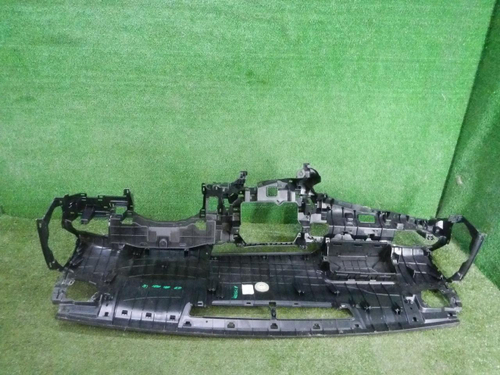 Торпедо Toyota Camry xv70 (2017-н.в.)