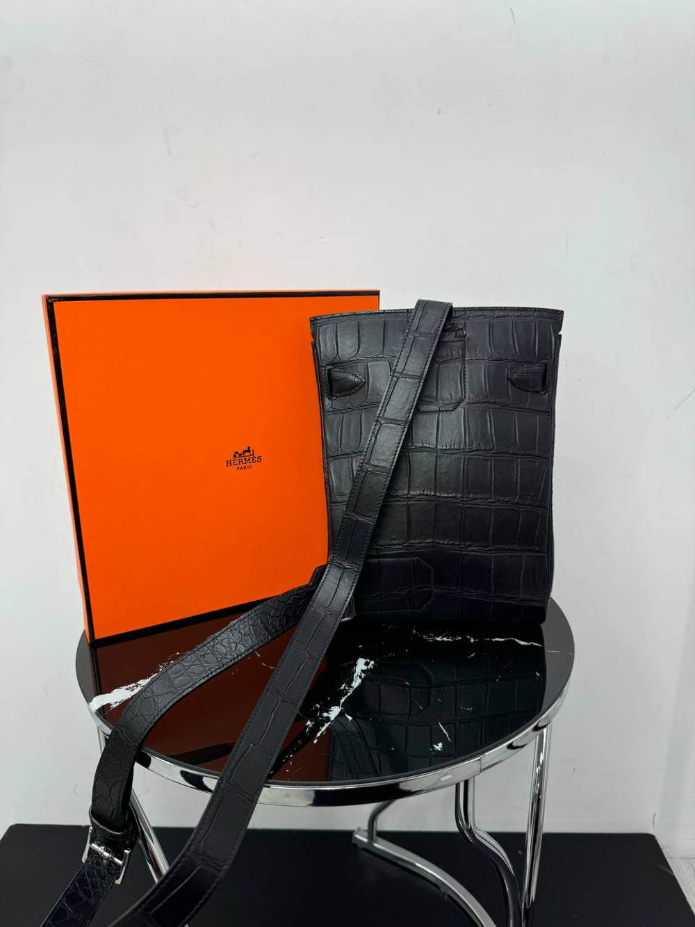 Нагрудная сумка слинг Hermes Kelly из кожи крокодила