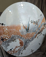 Интерьерные часы ручной работы подарочные из смолы